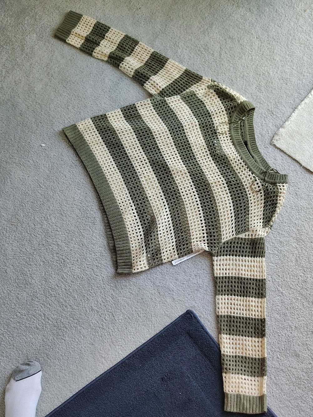 New RDI Olive Green and Cream Striped Open-Knit Crew Sweater